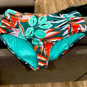 Anna Cole bikini bottom size 18W. Regularly $68. Asking $15.